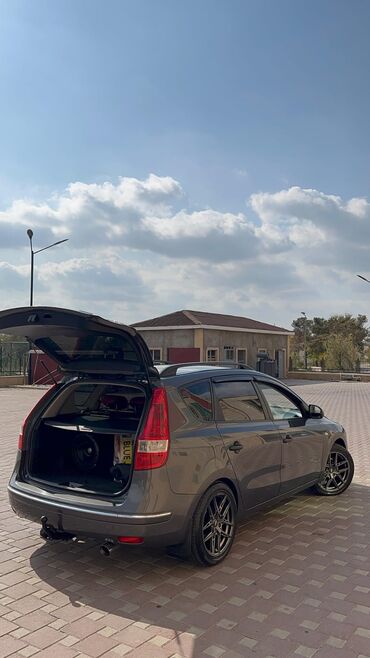 Hyundai: Hyundai i30: 1.6 l | 2008 il Universal — 3