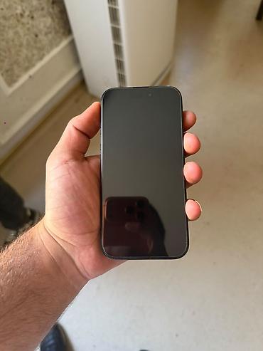 riffel tv pult: IPhone 15, Qara, Face ID — 2