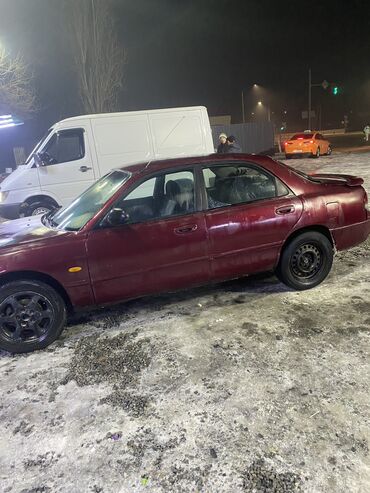 мазда демио 1997: Mazda 626: 1992 г., 1.8 л, Механика, Бензин, Седан