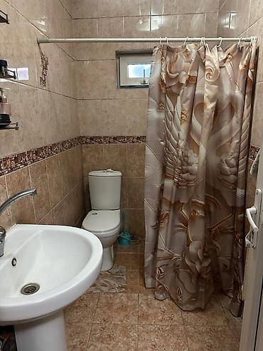 Продажа полдома: Продаётся дом! с.Лебединовка( ориентир ресторан Арзу) Земельный — 10