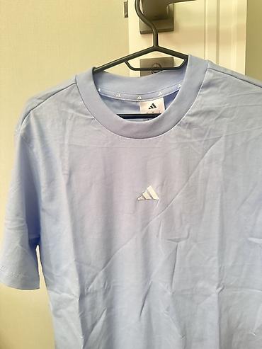 opel t: Original yeni Adidas T-shirt. S olchu. Məhsul: Açıq mavi qadın — 4