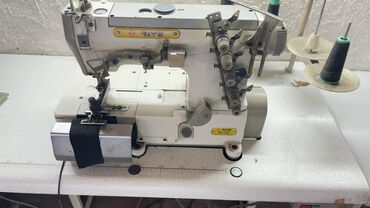 Промышленные швейные машинки: Швейная машина