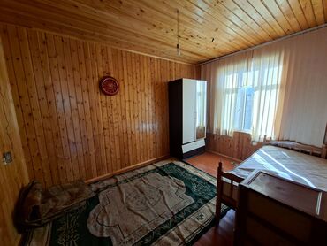 kiraye evler 4 mkr: Xetai ray Naxcivanski kruqa catmamis esas yola ve dayanacaga yaxin 2