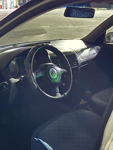 Унаа сатуу: Volkswagen Golf: 2002 г., 1.6 л, Кол менен иштөөчү, Бензин, Хетчбек — 7