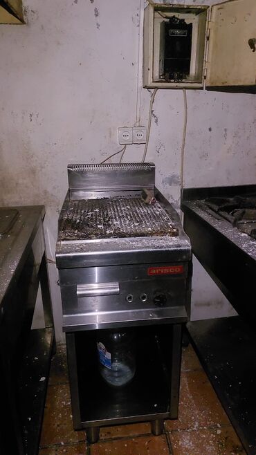 Digər restoran, kafe avadanlığı: Peşəkar restoran avadanlıqları paketi Tərkib: - 4 ocaqlı paslanmayan — 6