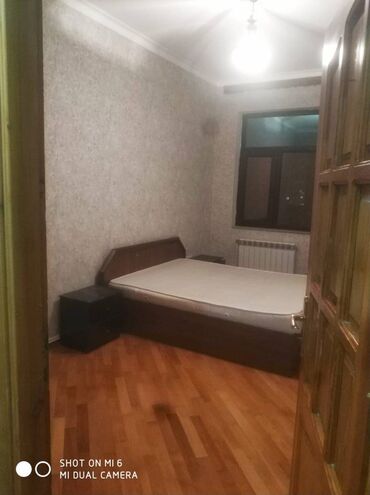 Uzunmüddətli kirayə mənzillər: Nərimanov rayonu Nərimanov metrosunun yaxınlığında, yaşayış sahəsi 90 — 3