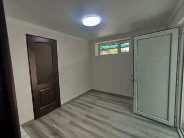 Долгосрочная аренда домов: 25 м², 1 комната, Теплый пол, Бронированные двери, Забор, огорожен