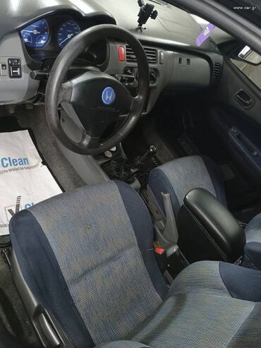 Honda: Honda HR-V: 1.6 l. | 2001 έ. SUV/4x4 — 7