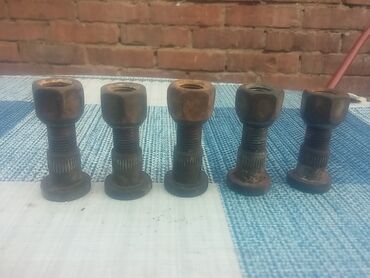 Auto delovi: Sarafi i matice tockova Lada 2121,21213,21214 Niva. Polovno, očuvano — 6