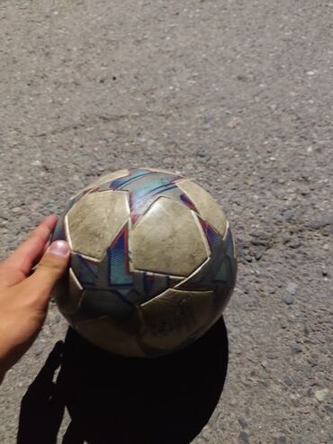 детский спортивный: Срочно продаю мяч в хорошем качестве