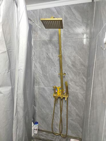 Продажа коттеджей и домов: Дом с двором и садом - Отдельный жилой дом с закрытым двором. Въезд — 12