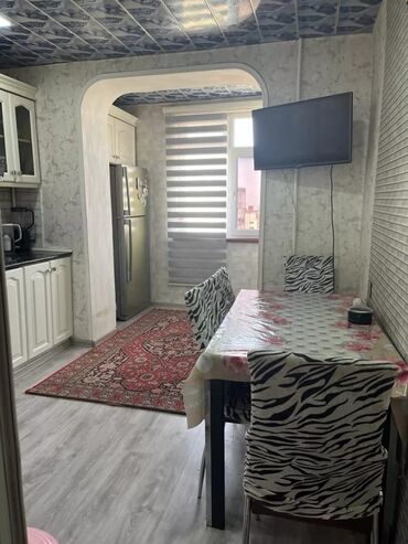 167 saylı orta məktəb: Bakı, 5 otaqlı, Köhnə tikili, 91 kv. m