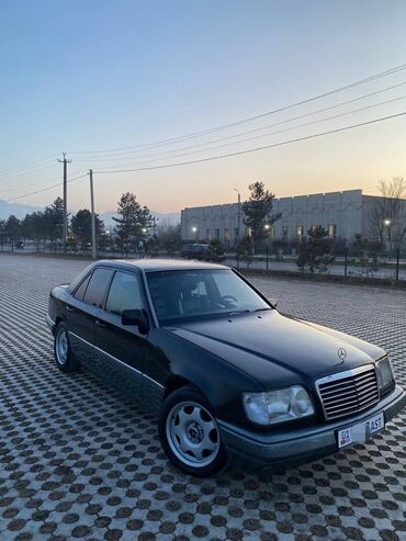 Mercedes-Benz: Mercedes-Benz W124: 1994 г., 2.2 л, Механика, Бензин, Седан