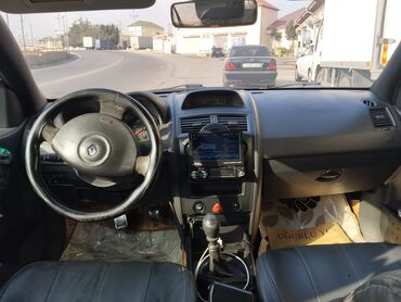 Renault: Renault Megane: 1.5 l | 2008 il 2800 km Sedan — 11