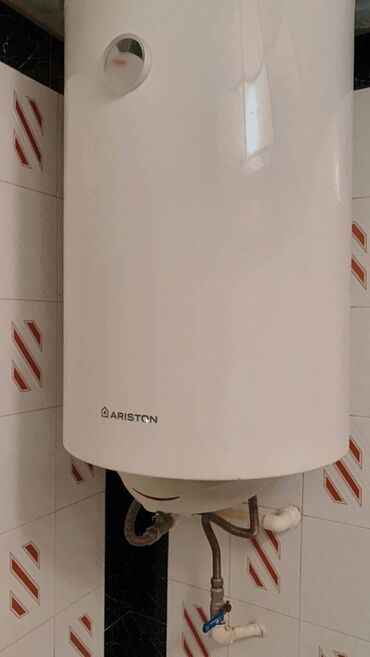 Köhnə tikili: Bakı, 4 otaqlı, Köhnə tikili, m. Əhmədli, 100 kv. m — 18