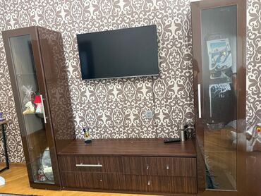 işləmiş dolablar: 50azn işlənmiş tv stend ve düzbucaqlı jurnalni birlikdə satılır
