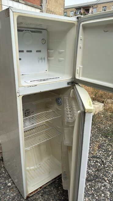 ev soyuducusu: Б/у 2 двери Samsung Холодильник Продажа, цвет - Белый