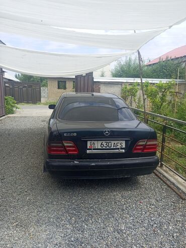 какую машину можно купить за 200 тысяч: Mercedes-Benz 220: 1999 г., 2.2 л, Автомат, Дизель, Седан