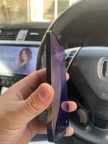 Apple iPhone: IPhone 13 Pro, Б/у, 256 ГБ, Графит, Зарядное устройство, Защитное стекло, Коробка, 85 % — 7