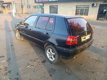 кочкор авто: Volkswagen Golf: 1994 г., 1.8 л, Кол менен иштөөчү, Бензин, Хетчбек — 4