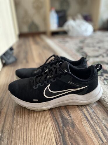 nike roshe: Продаю Nike Downshifter 12 оригинальные кроссовки Носил где то 1