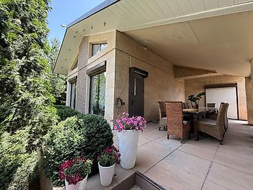 Продажа домов: Дом, 250 м², 4 комнаты, Агентство недвижимости, Дизайнерский ремонт — 5