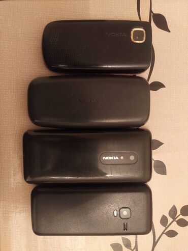 nokia 3 4 qiymeti: 4 ədəd sadə mobil telefon. 3 ədəd nokia 1 ədəd samsung modeli. Heç