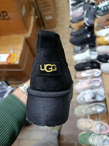 jordanke nike: Odlicna kopija ugg cizmica od 36 do 41
CENA 3300din — 6