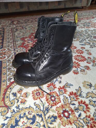 karirani sorts m: Čizme, Dr. Martens, 38