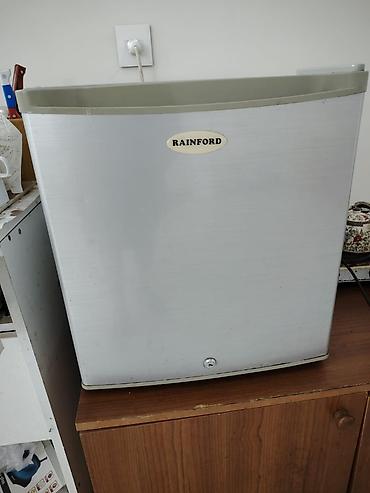 islenmis soyducu: Rainford mini soyuducu - Kompakt masaüstü dizayn: ofis, yataq otağı — 1