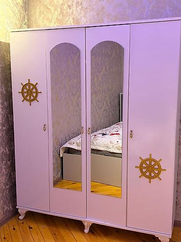 Uşaq mebeli: Dolab satılır 200₼. Heç bir problemi yoxdur.Ünvan zirə — 1