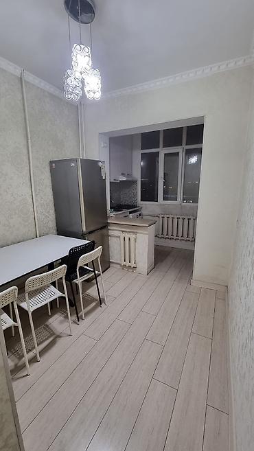 снять кв в бишкеке: 3 комнаты, Собственник, Семейным, от 1 года, С мебелью частично — 10