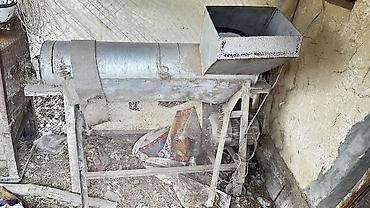 Оборудование для бизнеса: Электрическая зернодробилка/кормодробилка самодельного типа — 1