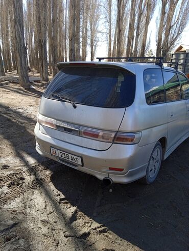 Toyota: Toyota Gaia: 2001 г., 2 л, Автомат, Бензин, Минивэн