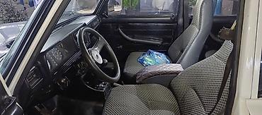 VAZ (LADA): VAZ 2107 sedan – ağ rəng, 4 qapı, arxa ötürücülü klassik model — 7