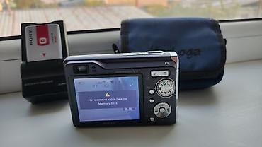 core 2: Компактная цифровая камера Sony Cyber‑shot с объективом Carl Zeiss. - — 3