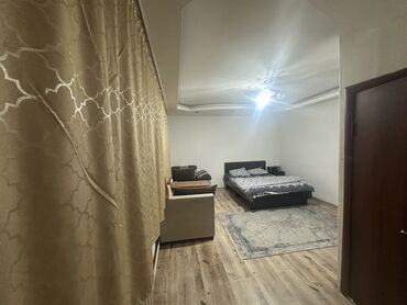 Посуточная аренда квартир: Гостиница в центре 1 час 500сом Продление по 100сом за каждый