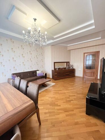 Yeni tikili: 3 otaqlı, Yeni tikili, 112 kv. m — 1