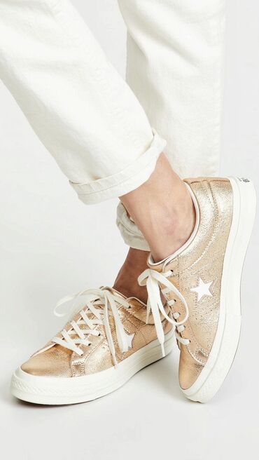 халат мягкое тёплое: Кроссовки, 39.5, 40, Converse, Новый, цвет - Золотой