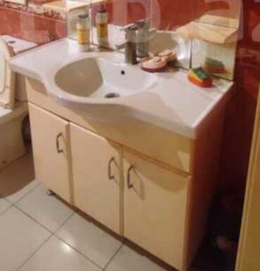 i̇şlənmiş darvazalar: Satılır moydadır.Qiymət 50 man.
Tel: 077 552 85 95