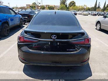 inter: Lexus ES: 2022 г., Автомат, Гибрид — 6