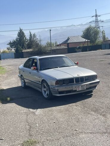 срочно продаю в связи с переездом: Срочно рекаро сидения