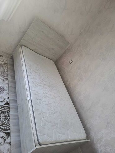 Çarpayılar: İşlənmiş, Təknəfərlik çarpayı, Bazasız, Matras ilə, Siyirməsiz, Azərbaycan