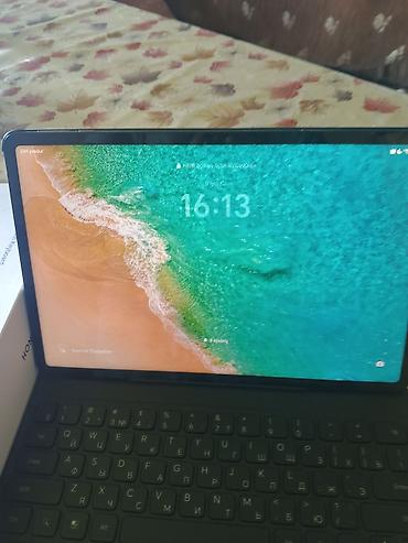 iphone tablet qiymetleri: HONOR planşet + maqnitli klaviatura Xüsusiyyətlər: - Böyük tam ekran — 2