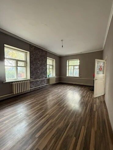 сдаю квартиру долгосрочно кызыл аскер: 3 комнаты, Агентство недвижимости, Без подселения, С мебелью полностью