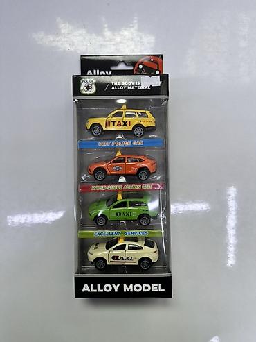художники мира: Набор металлических машинок Alloy Model - Комплект из 4 — 1