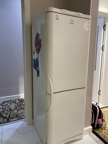 цифровой ретро радио: Холодильник Indesit, Б/у, Двухкамерный, 35 * 170 * — 2
