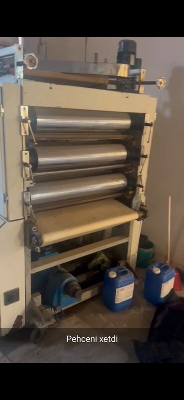 Xəmir yoğuran aparatlar: Peçelni xetdi Bu sənaye tipli xəmir açma maşını xəmir yaymaq üçün — 2