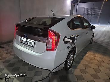 айон плагин: Toyota Prius: 2014 г., 1.8 л, Вариатор, Гибрид, Лифтбек — 4