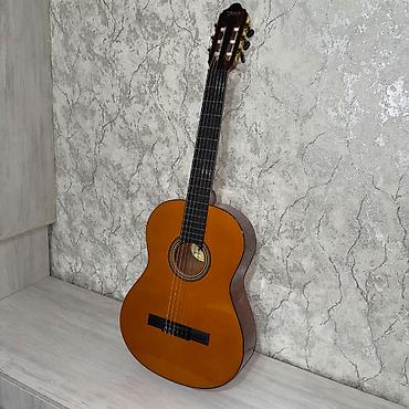gitara qabi: Valencia Klassik Gitara 4/4 lük tam olaraq originaldır.Padelkalarla — 1